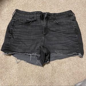 Universal Thread Shorts